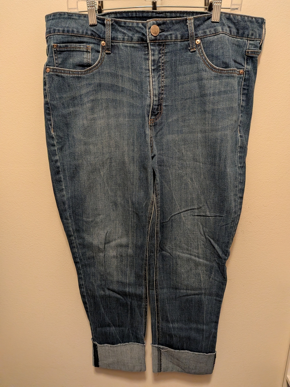 Seven7 Women's Cropped Blue Denim Jeans